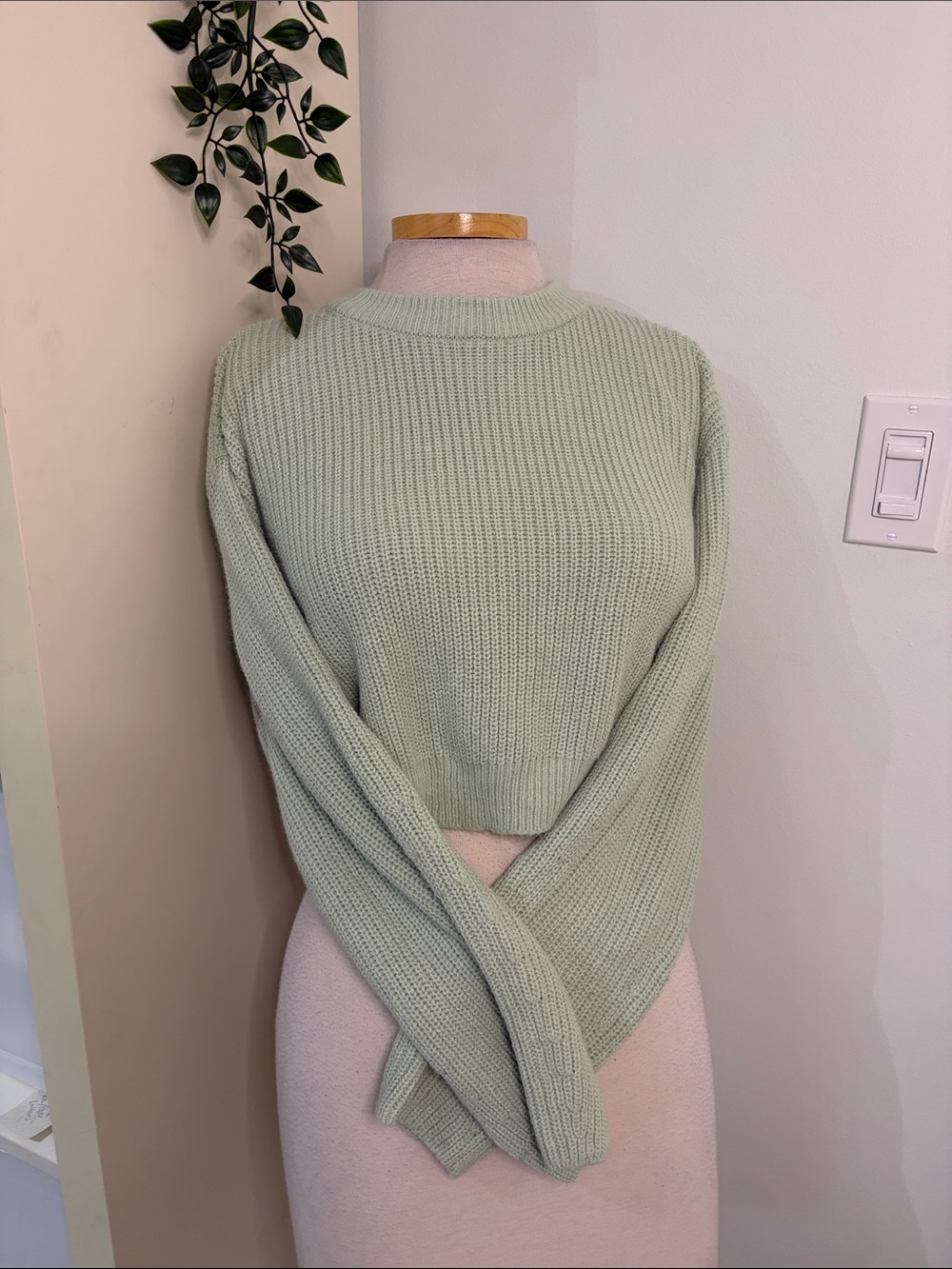 H&M crop oversized mint sweater XS